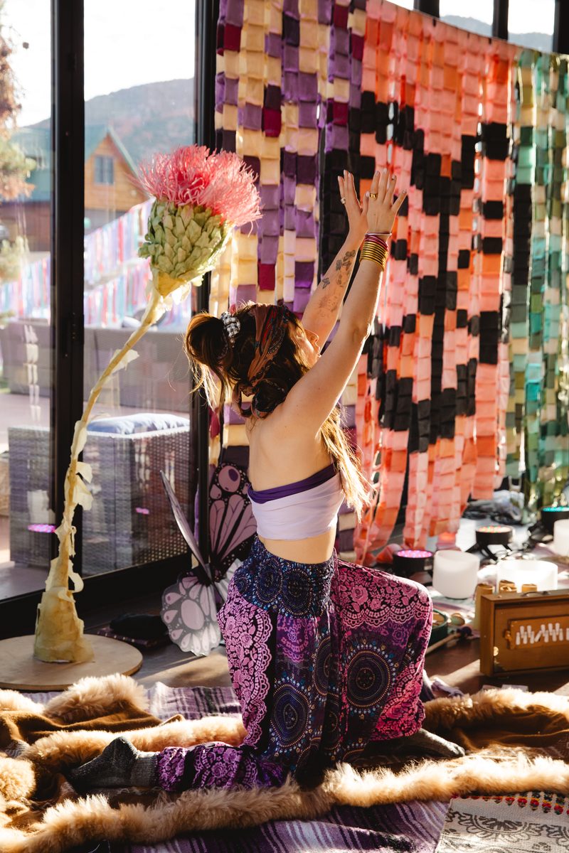 Elizabeth Faye practising yoga
